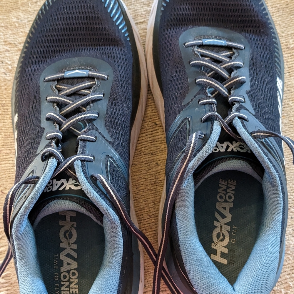 Men's Hoka Bondi 7 running/walking shoes, size 10
